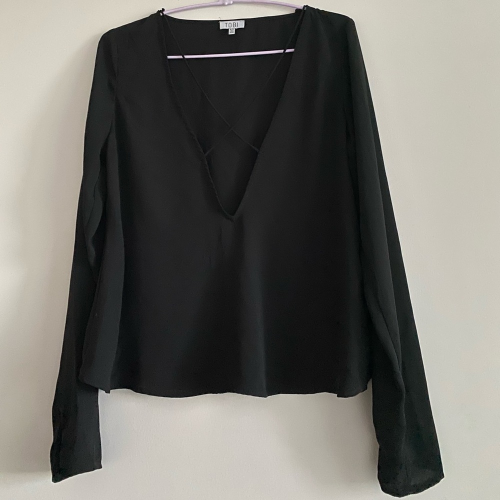 TOBI black V-neck blouse